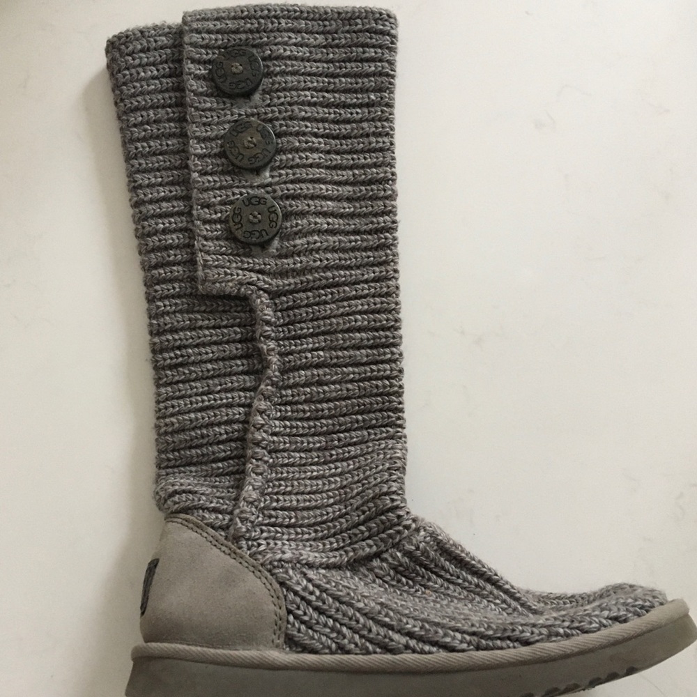 Ugg sweater boot